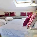 Πανσιόν Charm By Yoursporto 4*