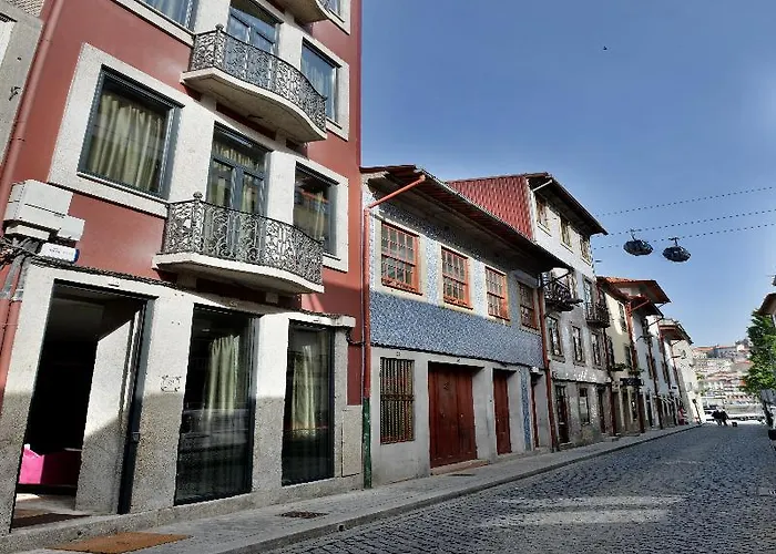 Charm By Yoursporto 招待所 4*